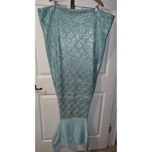 Justice Mermaid Tail Wearable Blanket Sea Green and Silver Sparkle‎ ONE SIZE